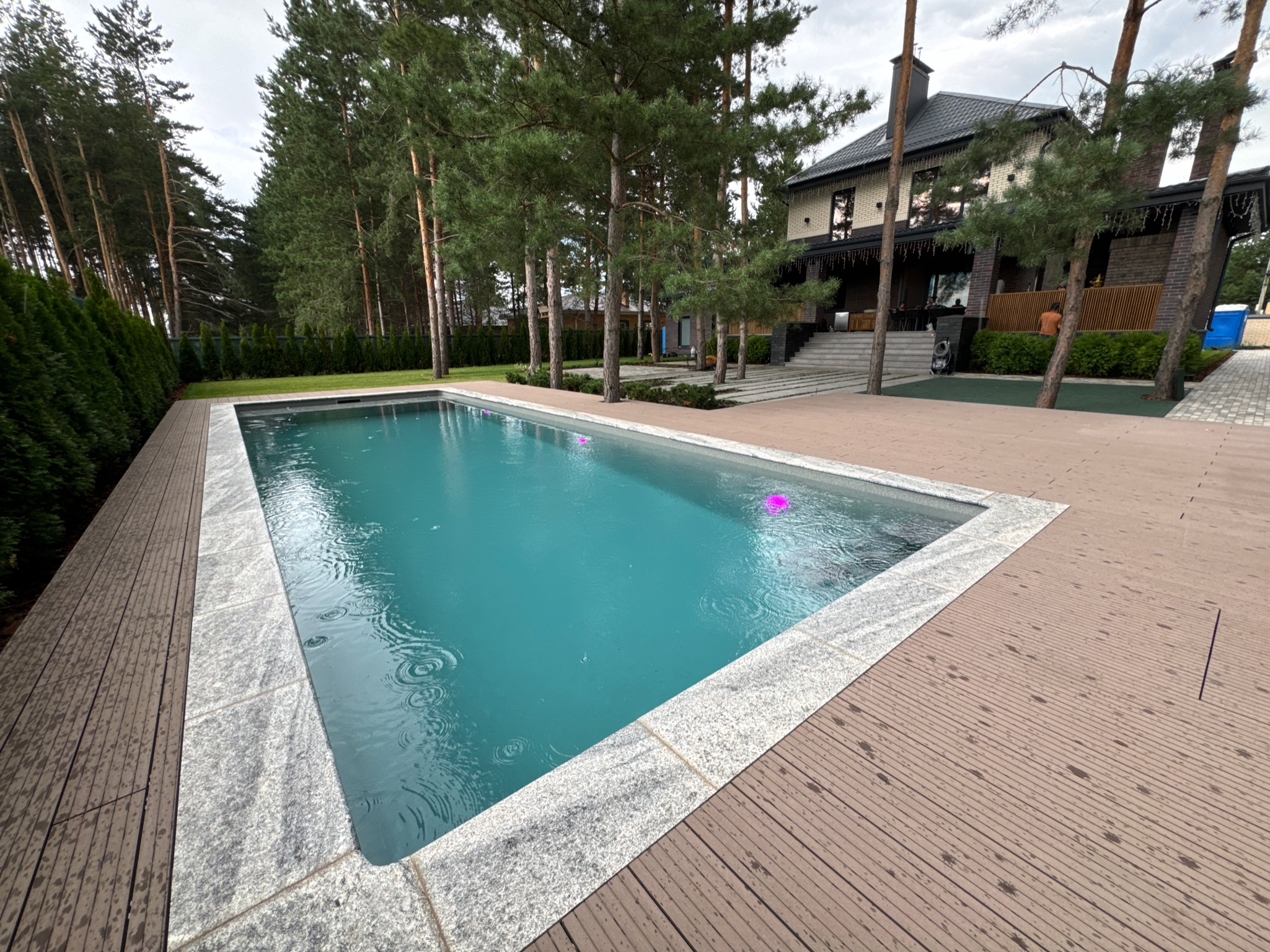 pool img