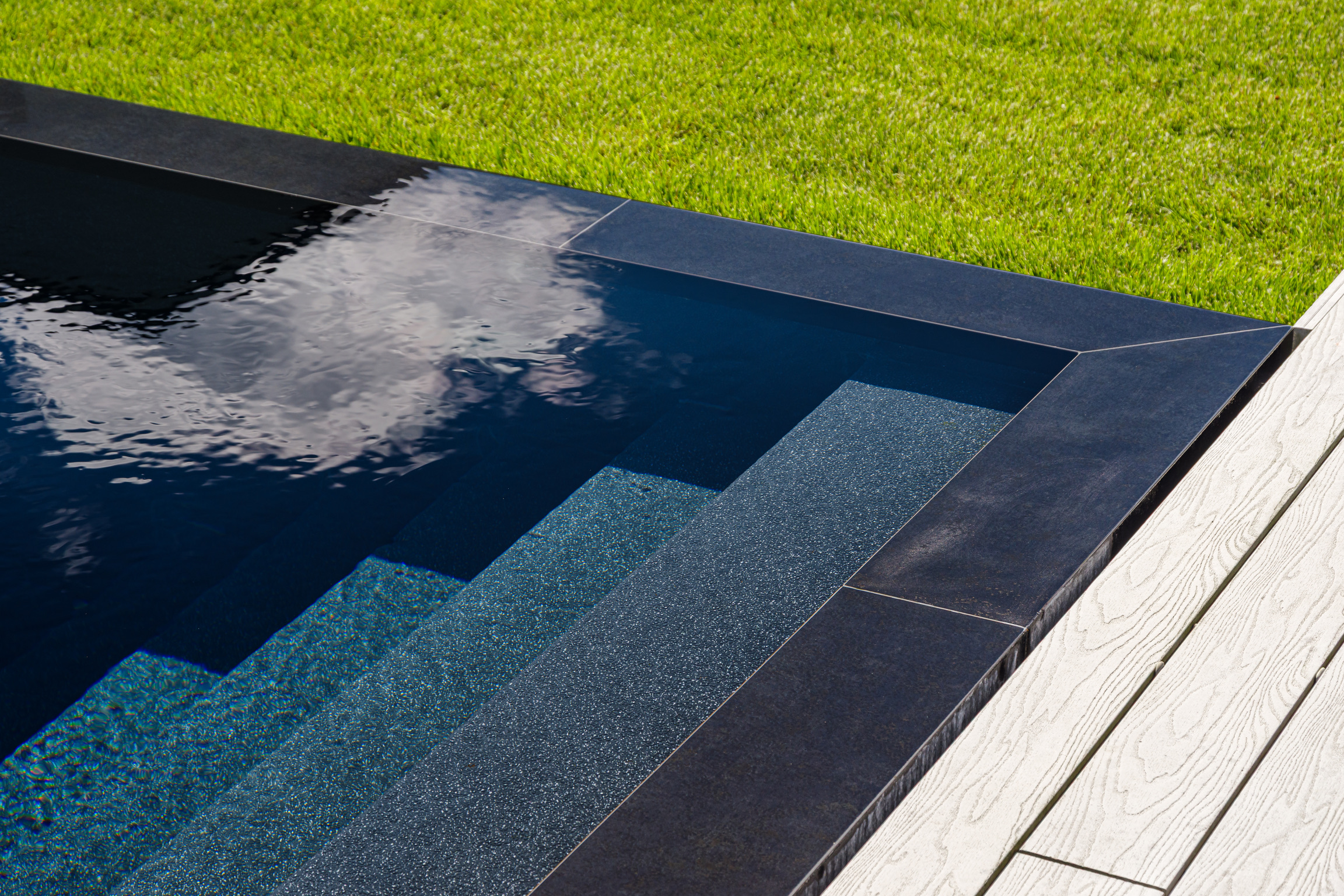 concrete_pool img